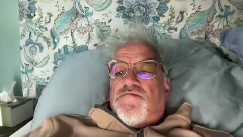 Snapshot of jewlronny chatting on April 2026 05:27:02 AM jewlronny online show from April 2026 05:27:02 AM