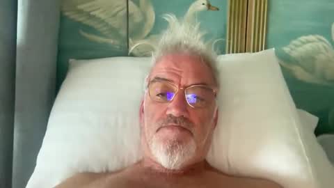 Snapshot of jewlronny chatting on May 2026 05:26:01 AM jewlronny online show from May 2026 05:26:01 AM