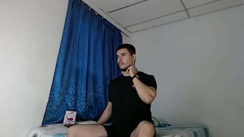 Juan David online show from February 2025 12:05:02 PM