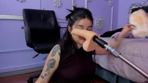 Snapshot of jeylee_ chatting on November 2025 11:54:01 AM Jeyy online show from November 2025 11:54:01 AM