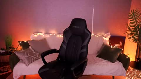 Jeysy online show from April 2026 12:13:02 AM