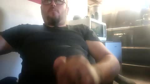 Snapshot of jg1002 chatting on October 2025 11:05:02 PM jg1002 online show from October 2025 11:05:02 PM