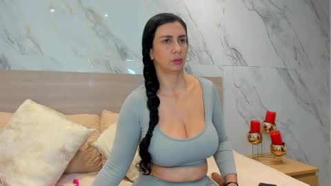 jhasly online show from June 2026 12:05:02 PM