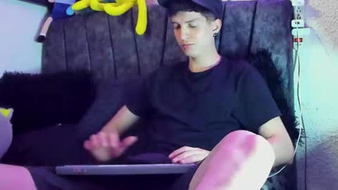 Snapshot of jheampiero chatting on June 2026 11:21:02 PM Jheampiero online show from June 2026 11:21:02 PM