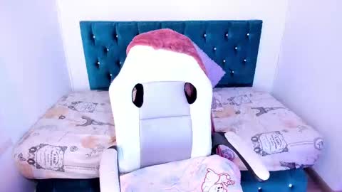 Jhiinny online show from March 2025 11:58:02 AM