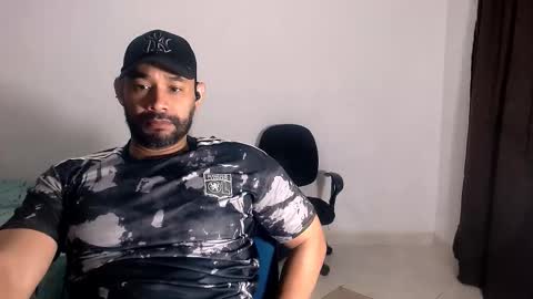 En moreno online show from November 2025 05:12:02 PM