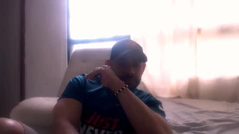 En moreno online show from November 2025 03:12:02 PM