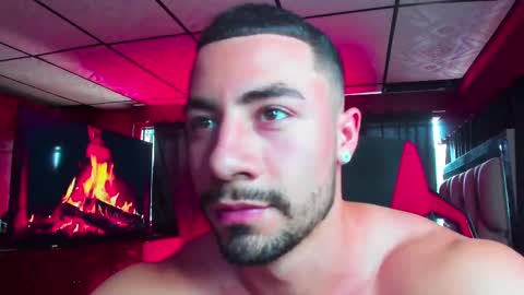 Jhojan Strong  online show from February 2025 07:32:02 PM