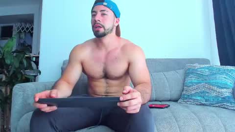 Jhojan Strong  online show from April 2026 09:01:02 PM