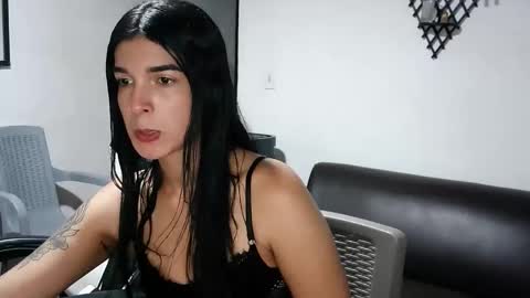 jhonanjessy online show from April 2026 04:06:02 AM