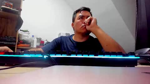 jhonatan_morales_s online show from October 2025 05:17:02 AM