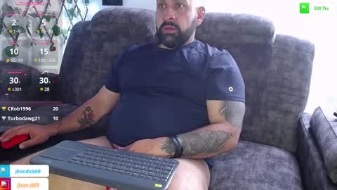 Snapshot of jhondick609 chatting on December 2024 08:33:01 PM JhonD online show from December 2024 08:33:01 PM