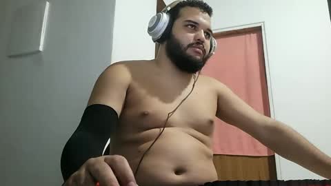 jhonizin online show from April 2026 03:42:02 AM