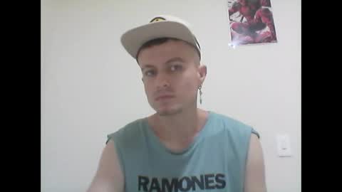 jhonny_6695 online show from March 2025 08:40:01 PM