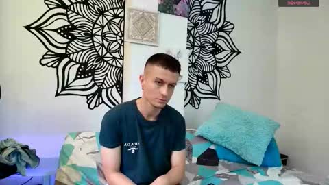 jhonny_6695 online show from September 2025 06:19:02 PM