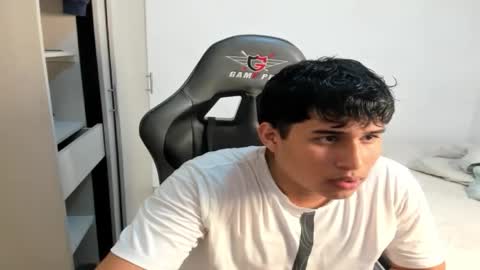jhonny_dickm online show from September 2025 04:49:02 AM