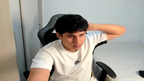 jhonny_dickm online show from September 2025 09:35:02 AM