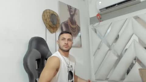 Snapshot of jhonny_flames7 chatting on January 2025 03:56:02 AM jhonny online show from January 2025 03:56:02 AM