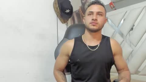 Snapshot of jhonny_flames7 chatting on February 2025 03:43:02 AM jhonny online show from February 2025 03:43:02 AM