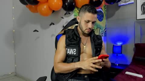 Snapshot of jhonny_flames7 chatting on October 2025 10:54:02 PM jhonny online show from October 2025 10:54:02 PM