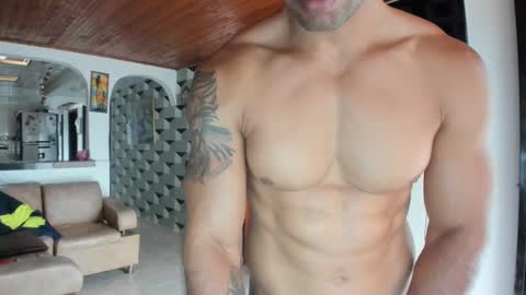 Snapshot of jhonnyxxfitnexx chatting on January 2025 10:29:02 PM jh online show from January 2025 10:29:02 PM