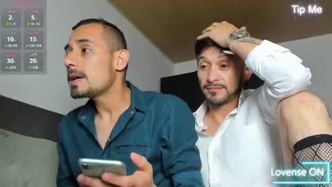 Snapshot of jhonyalzate chatting on July 2026 11:01:02 PM Jhony Alzate online show from July 2026 11:01:02 PM