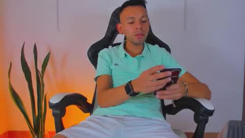 Jhors online show from October 2025 09:15:01 PM