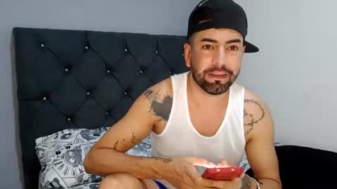 Snapshot of jhos_collins chatting on July 2026 06:58:02 PM Jhoss online show from July 2026 06:58:02 PM
