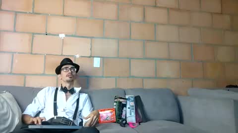 Jhosuamoore  online show from February 2026 12:37:01 PM