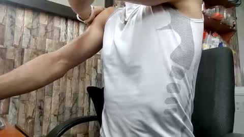 Jhosuamoore  online show from April 2026 03:38:01 PM