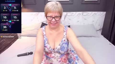 Snapshot of jill_mild chatting on March 2025 08:35:02 PM Jill online show from March 2025 08:35:02 PM