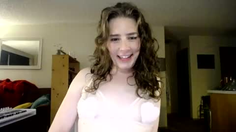 Snapshot of jillpillpdx chatting on June 2026 11:18:02 AM Jill Pill online show from June 2026 11:18:02 AM
