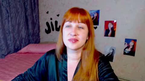 Snapshot of jillstevens chatting on February 2025 10:00:02 PM jillstevens online show from February 2025 10:00:02 PM