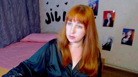 Snapshot of jillstevens chatting on February 2025 04:27:01 AM jillstevens online show from February 2025 04:27:01 AM
