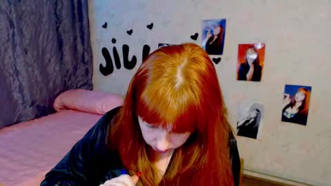 Snapshot of jillstevens chatting on March 2025 08:23:02 PM jillstevens online show from March 2025 08:23:02 PM