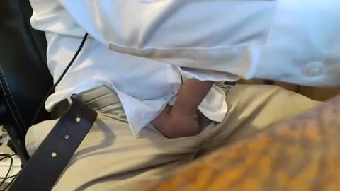 jim74122 online show from April 2026 03:24:02 AM