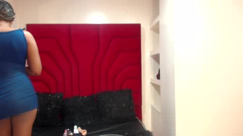 Jimena  online show from October 2025 01:50:02 PM