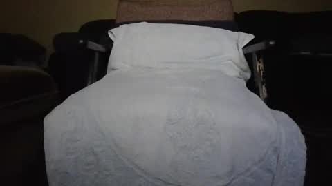 jimmyshelby12 online show from January 2025 05:11:01 PM