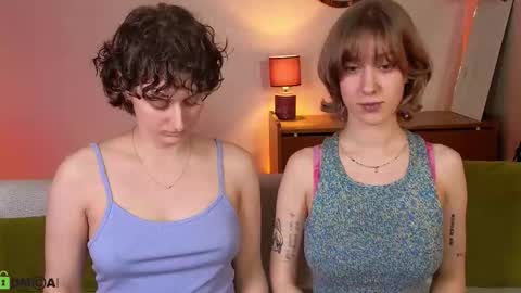 Snapshot of jitoon_exe chatting on September 2025 05:01:02 PM Hey Guys We are Julia ginger Tina brunette online show from September 2025 05:01:02 PM