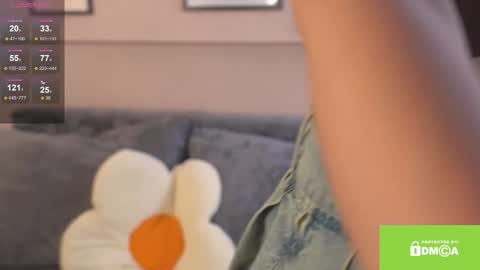 Snapshot of jjennnyy chatting on September 2025 08:08:01 AM Jenny online show from September 2025 08:08:01 AM