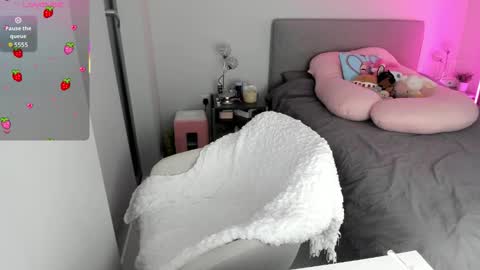 Snapshot of jjulietterose chatting on September 2025 07:50:02 PM Juliette Rose online show from September 2025 07:50:02 PM