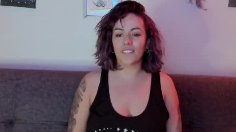 Johana              online show from February 2025 01:36:01 AM