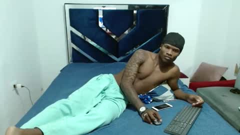 joao_leao online show from October 2025 04:52:02 PM