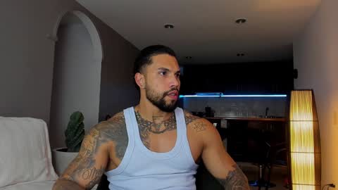 joe_esthetic online show from February 2025 11:27:01 PM