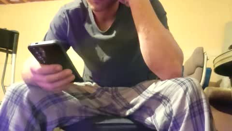 Snapshot of joeblow2481 chatting on November 2025 05:17:01 AM joeblow2481 online show from November 2025 05:17:01 AM