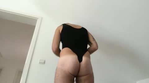 joejose03 online show from October 2025 09:54:02 AM