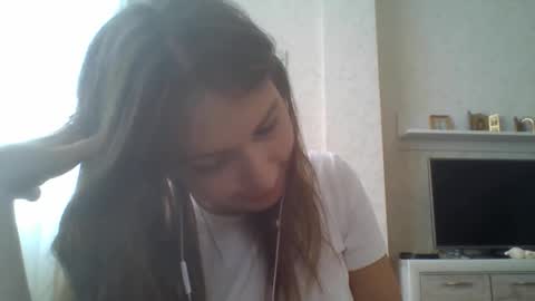 Jennifer online show from September 2025 11:35:01 AM