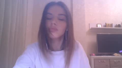 Jennifer online show from October 2025 05:13:02 PM