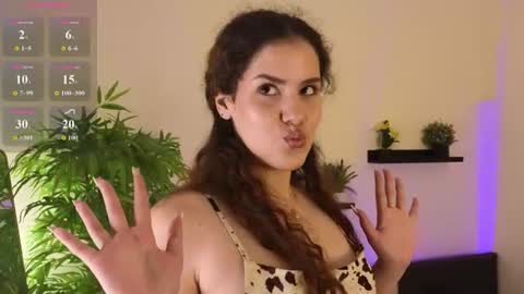 Snapshot of jogo__bonita chatting on June 2026 10:13:02 AM Mia online show from June 2026 10:13:02 AM