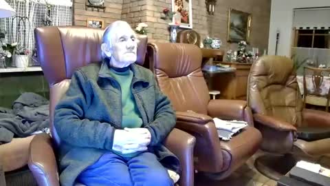 johan7 heet online show from December 2025 04:45:02 PM